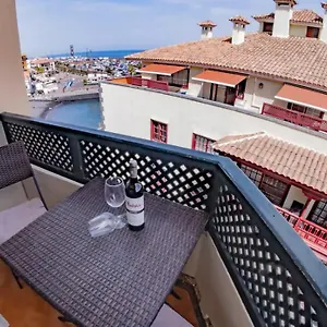 https://precioso-apartamento-vista-al-muelle-con-piscina.tenerifehoteles.net